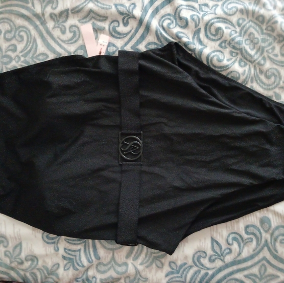 VS one piece swimsuit - Picture 10 of 13